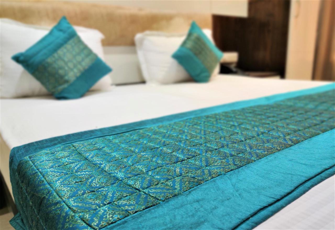 Hotel Raj Mahal 3*